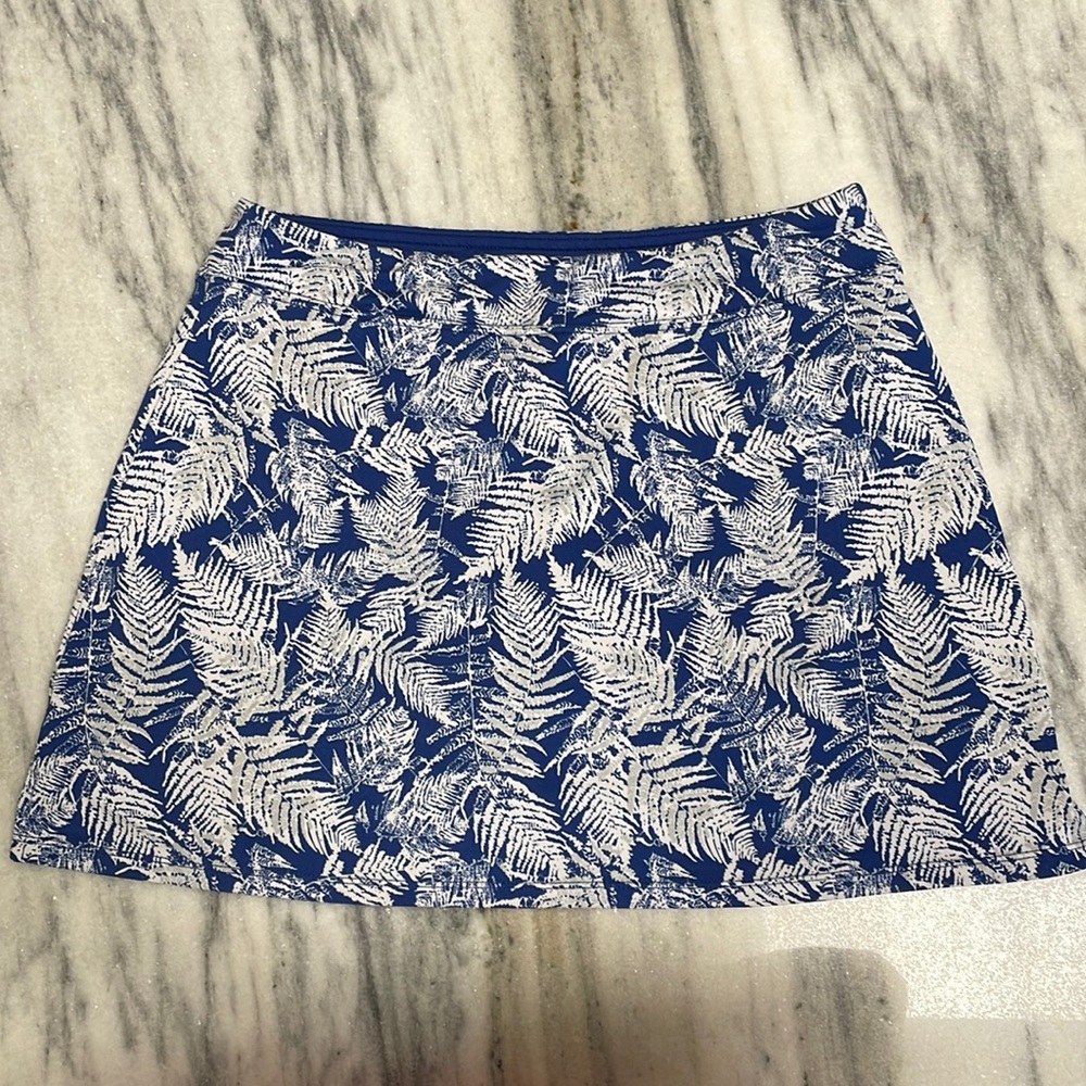 Tranquility by Colorado Clothing Blue and White Fern Print Skort